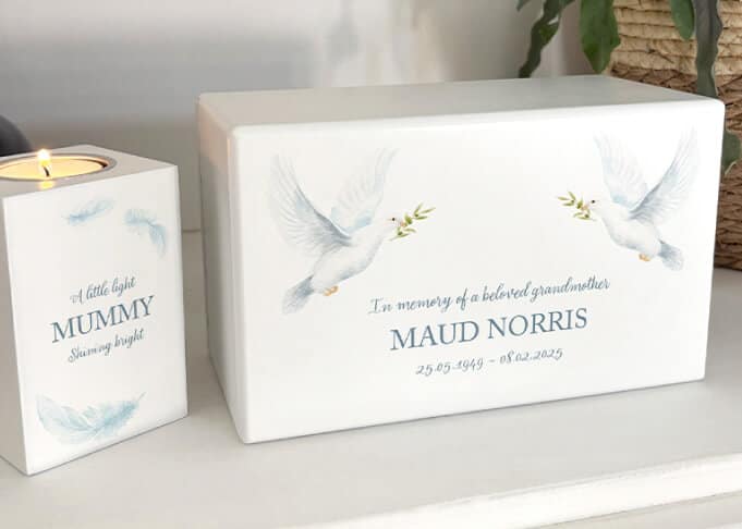 personalised urn